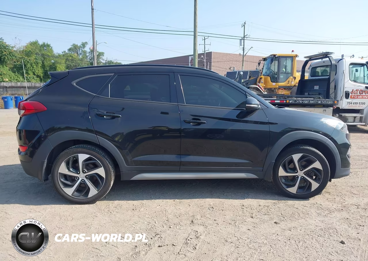 2018 Hyundai Tucson Value VIN:KM8J3CA29JU792040 - 13