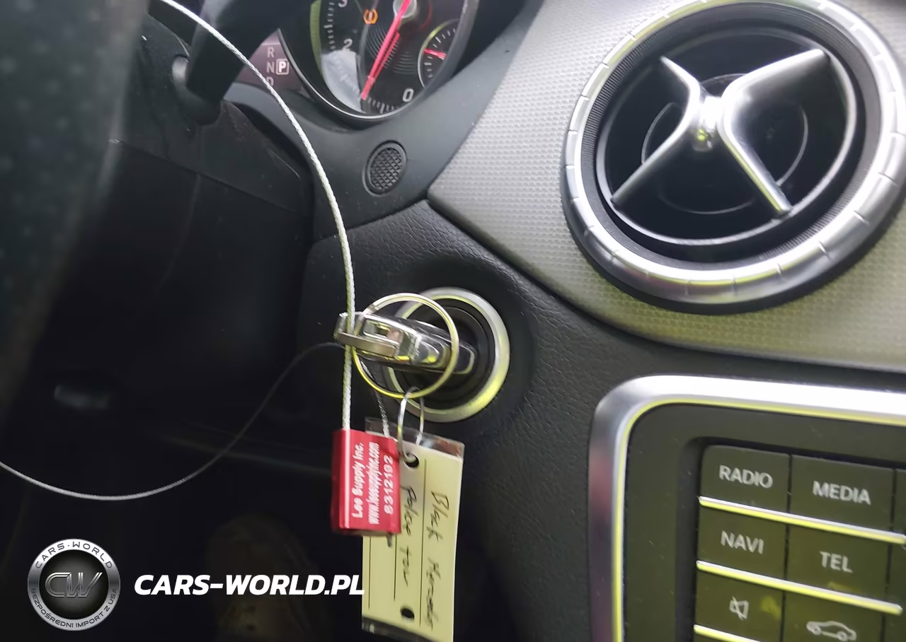 2018 Mercedes-Benz Cla 250 VIN:WDDSJ4EB7JN655676 - 11