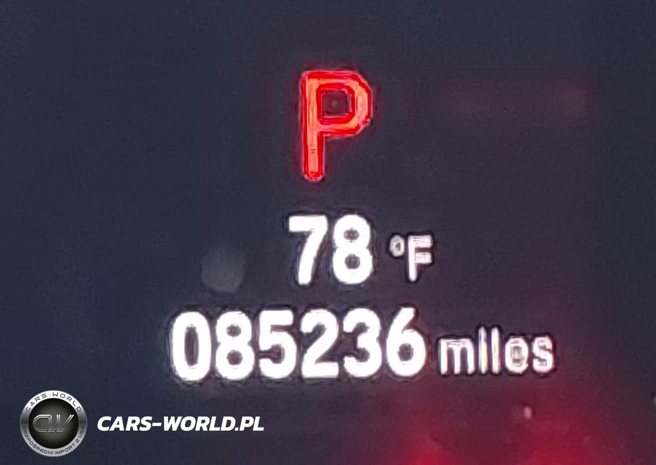 2018 Honda Accord Sport VIN:1HGCV1F38JA053712 - 15