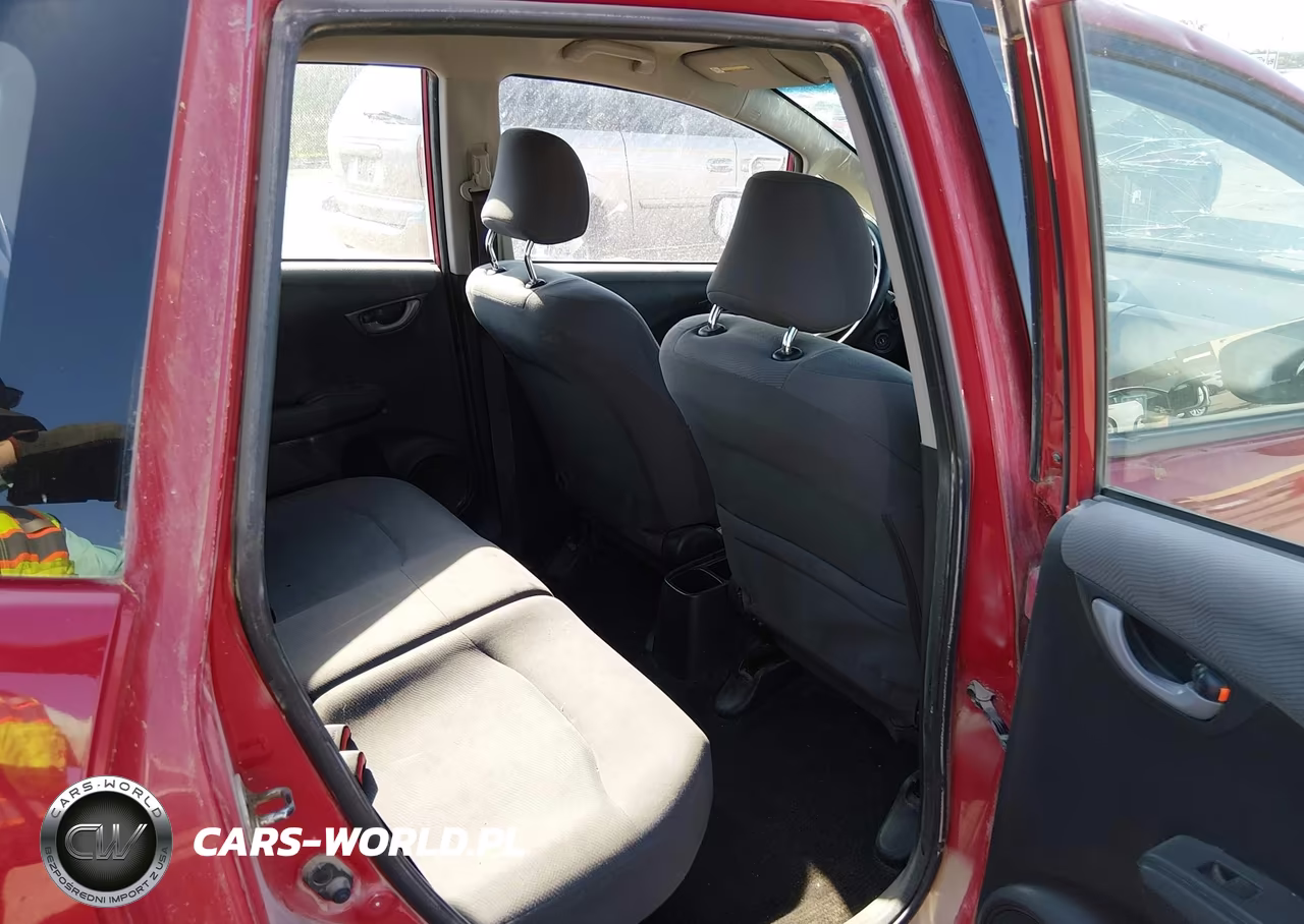2013 Honda Fit VIN:JHMGE8G31DC056174 - 8