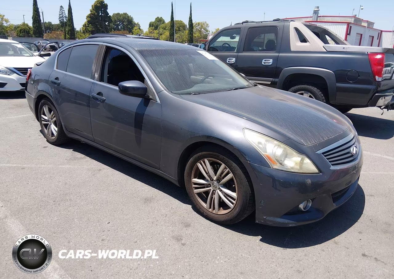 2011 Infiniti G25 Journey – zdjęcie 1 z 11