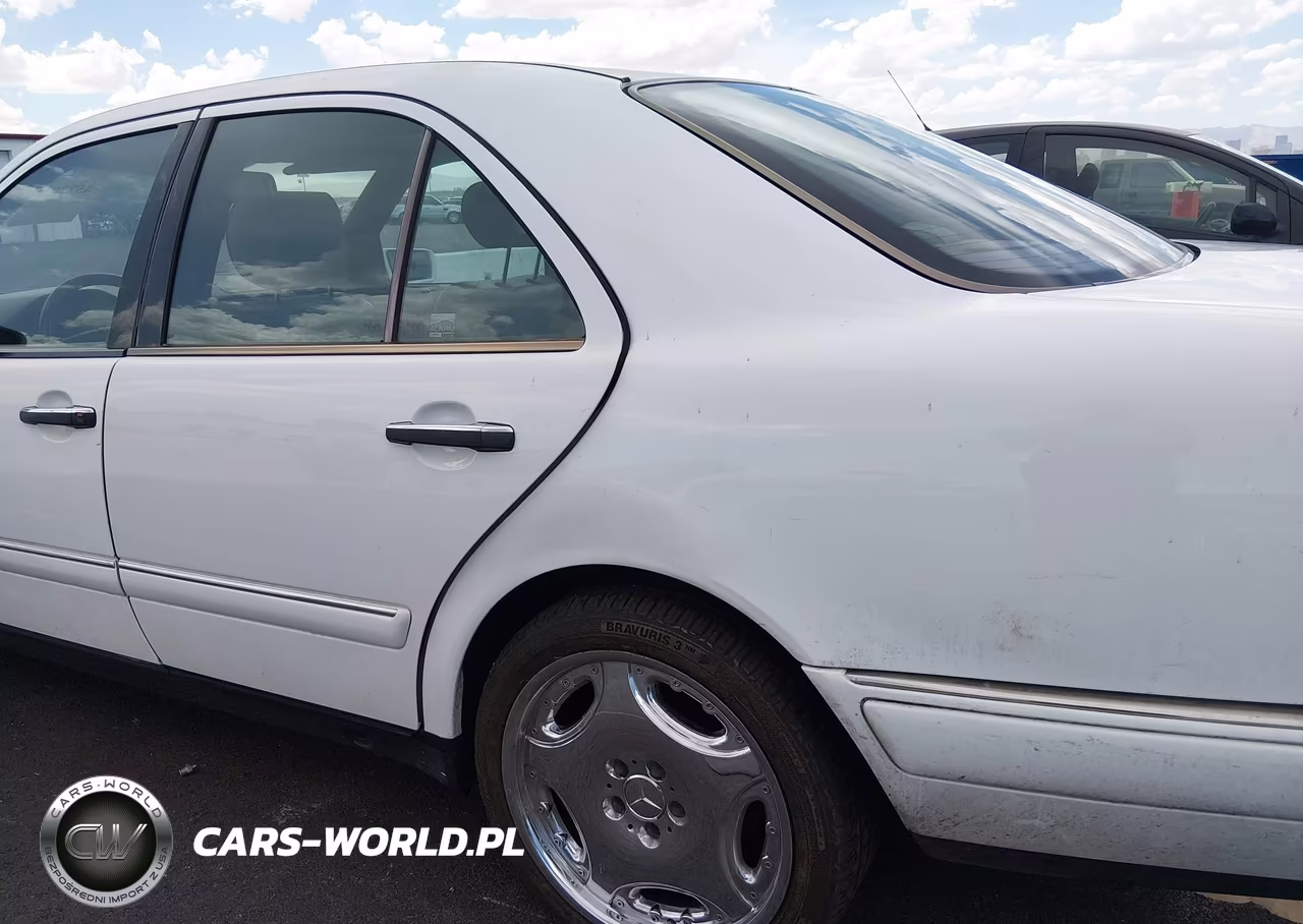 1997 Mercedes-Benz E 420 VIN:WDBJF72F1VA574717 - 6