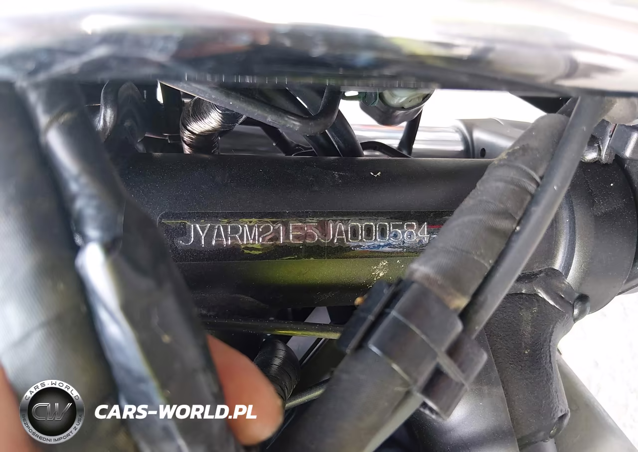 2018 Yamaha Xsr700 VIN:JYARM21E5JA000584 - 10