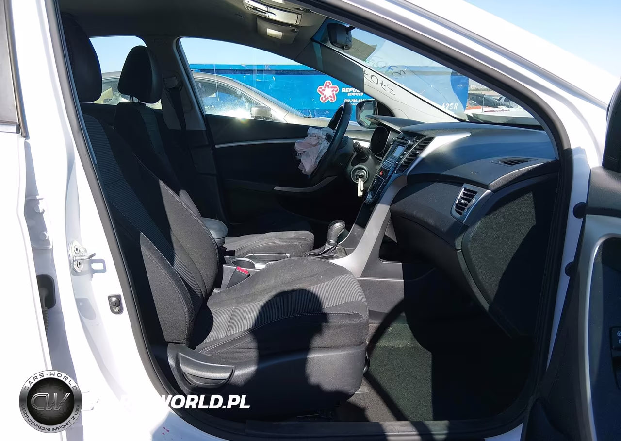 2015 Hyundai Elantra Gt VIN:KMHD35LH5FU239600 - 5