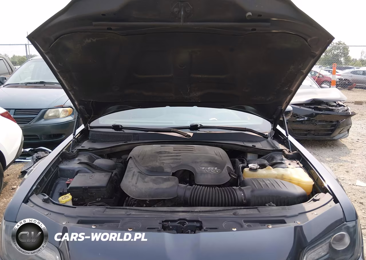 2016 Chrysler 300 300S VIN:2C3CCAGG6GH305252 - 10