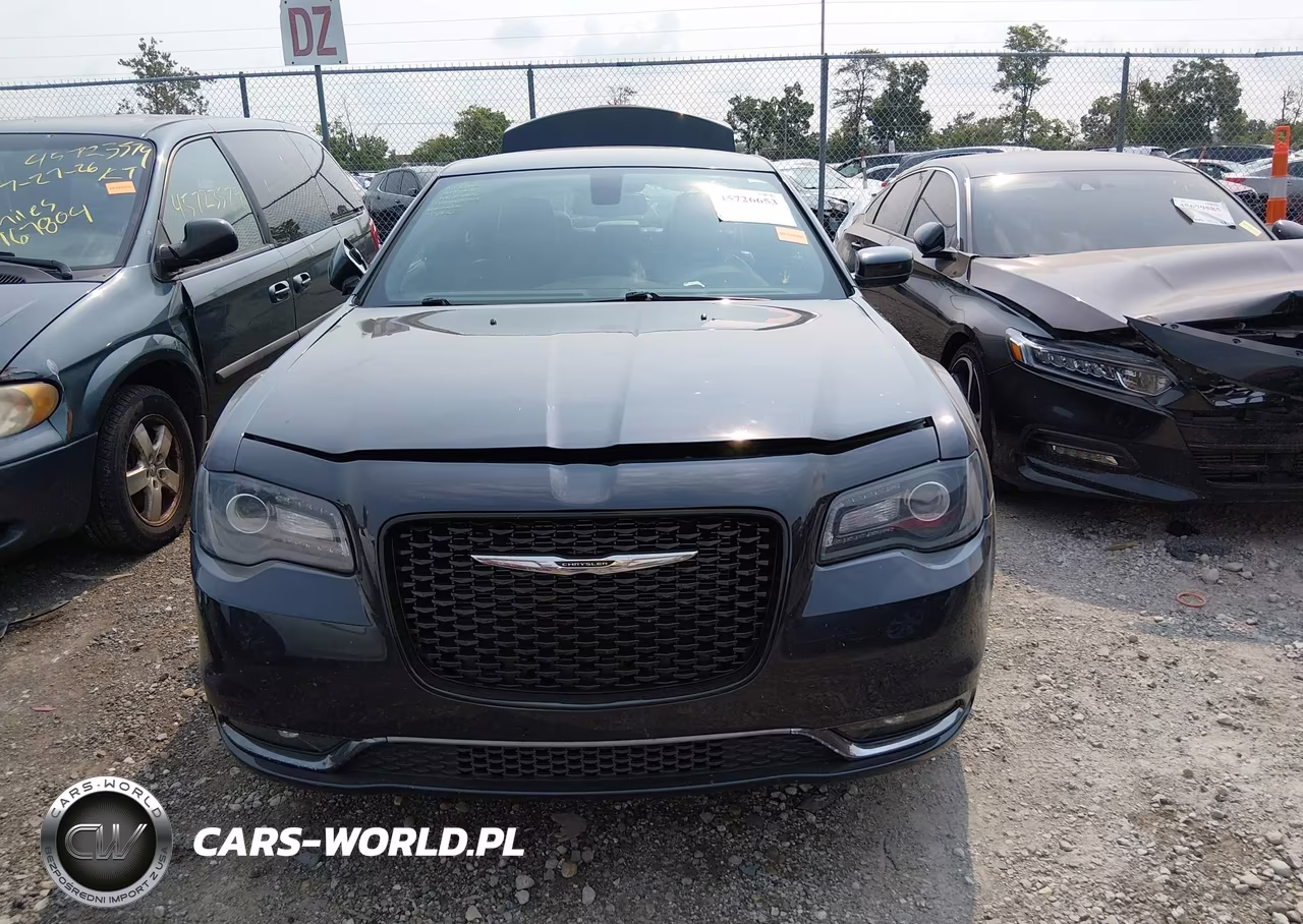 2016 Chrysler 300 300S VIN:2C3CCAGG6GH305252 - 12