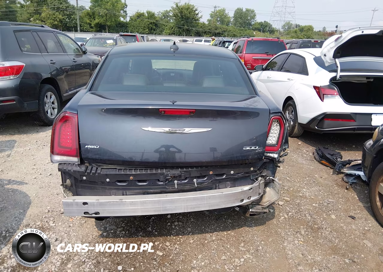 2016 Chrysler 300 300S VIN:2C3CCAGG6GH305252 - 16
