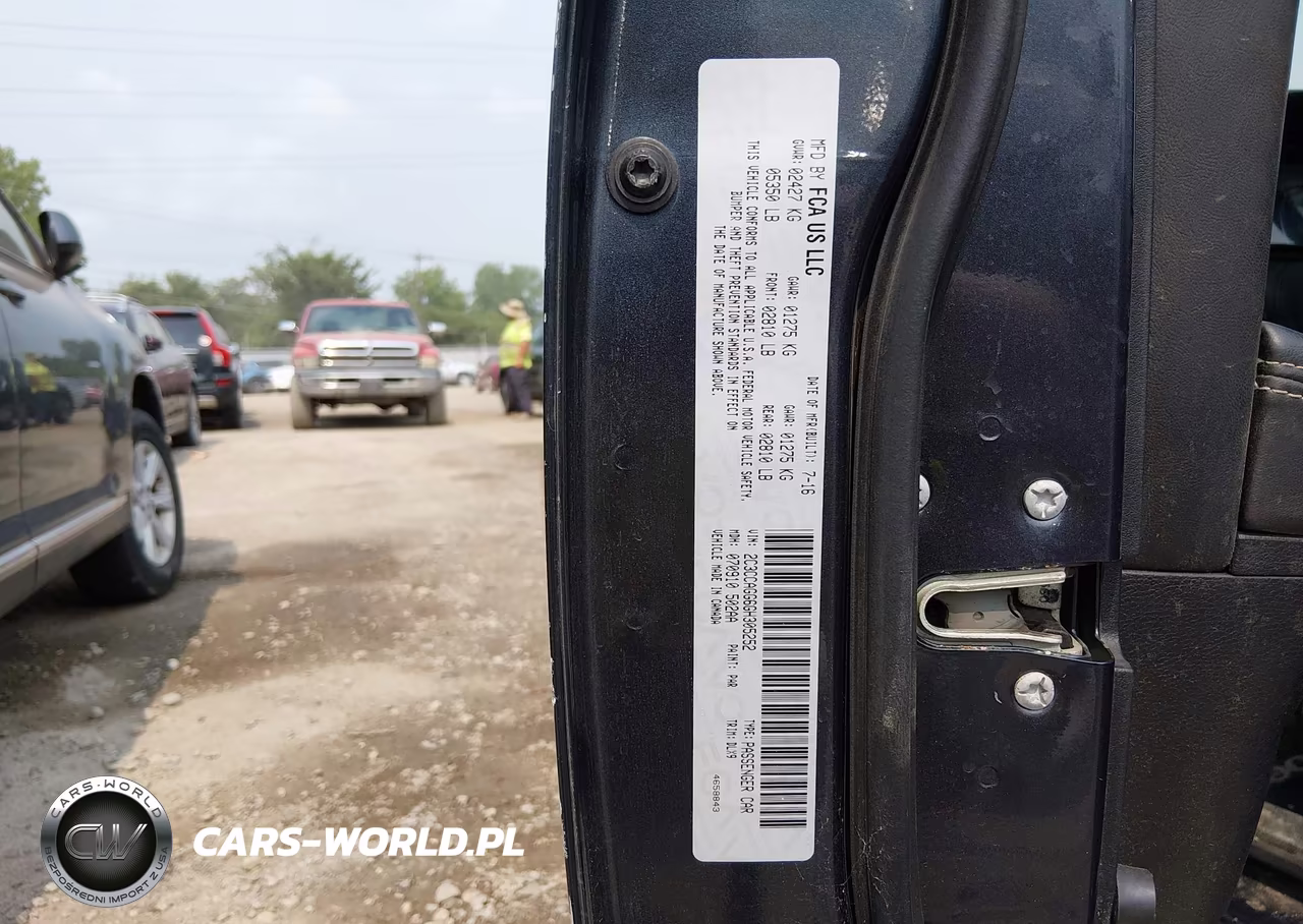 2016 Chrysler 300 300S VIN:2C3CCAGG6GH305252 - 9