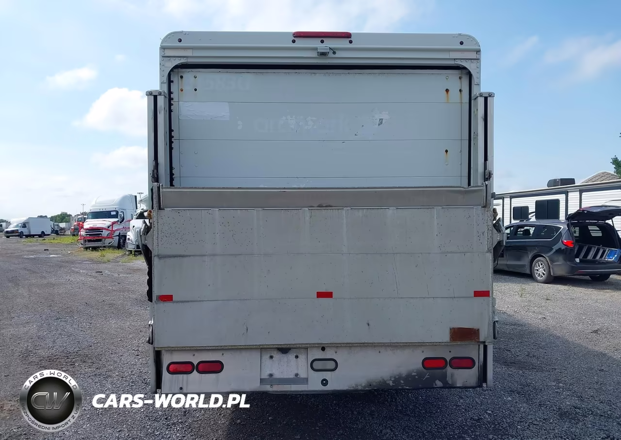 2012 Freightliner Chassis M Line Walk-In Van VIN:4UZAC3DVXCCBE5496 - 17