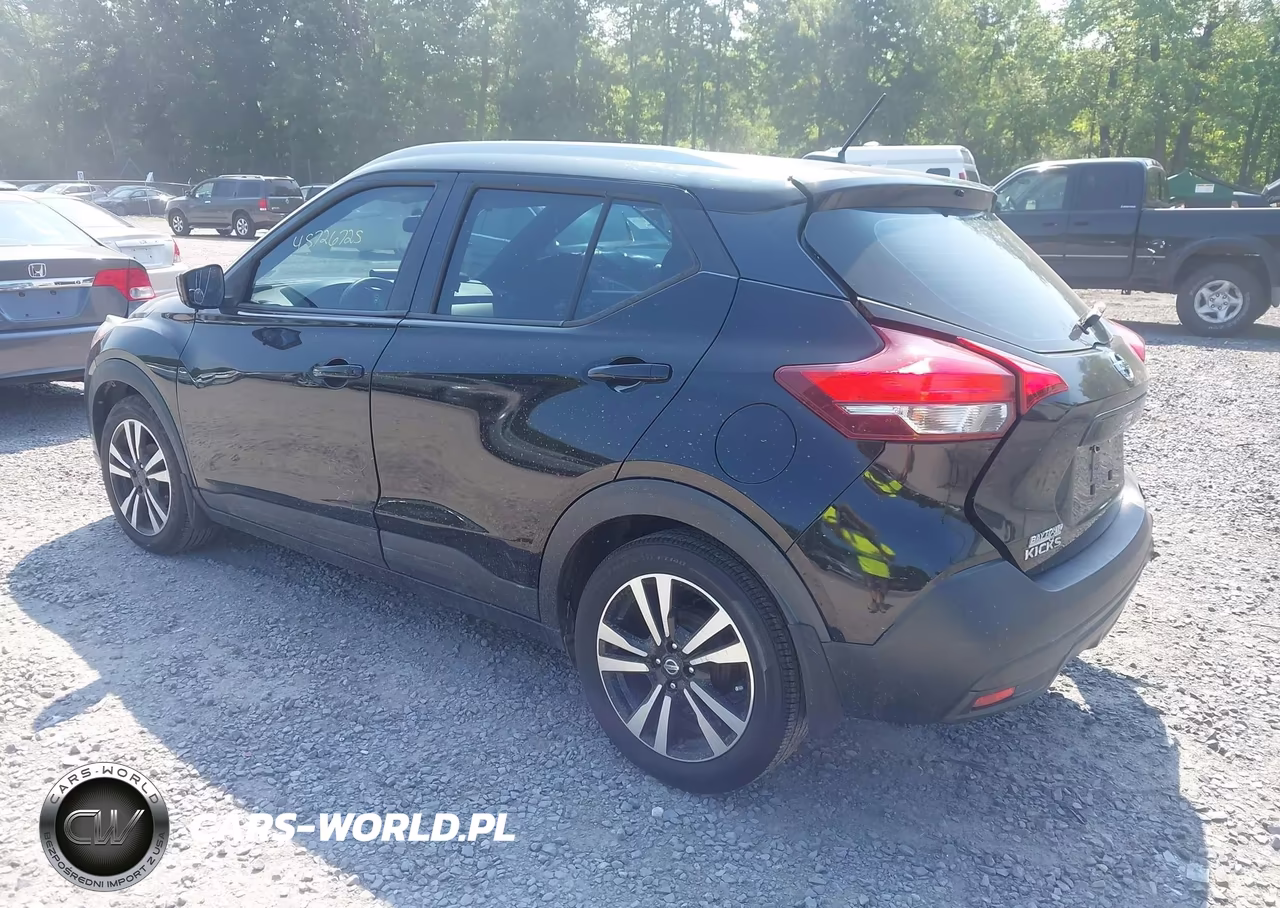 2018 Nissan Kicks Sv VIN:3N1CP5CU7JL541638 - 3