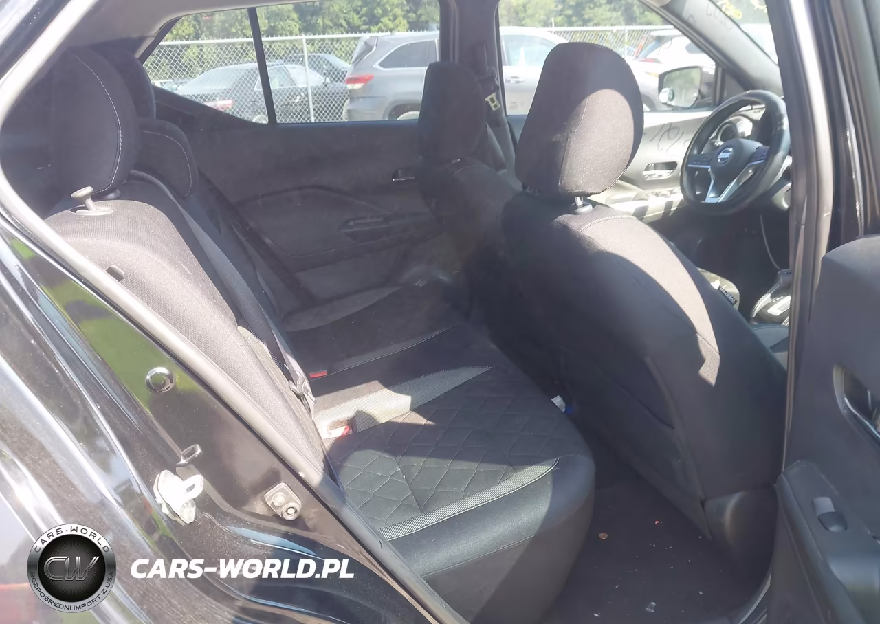 2018 Nissan Kicks Sv VIN:3N1CP5CU7JL541638 - 8