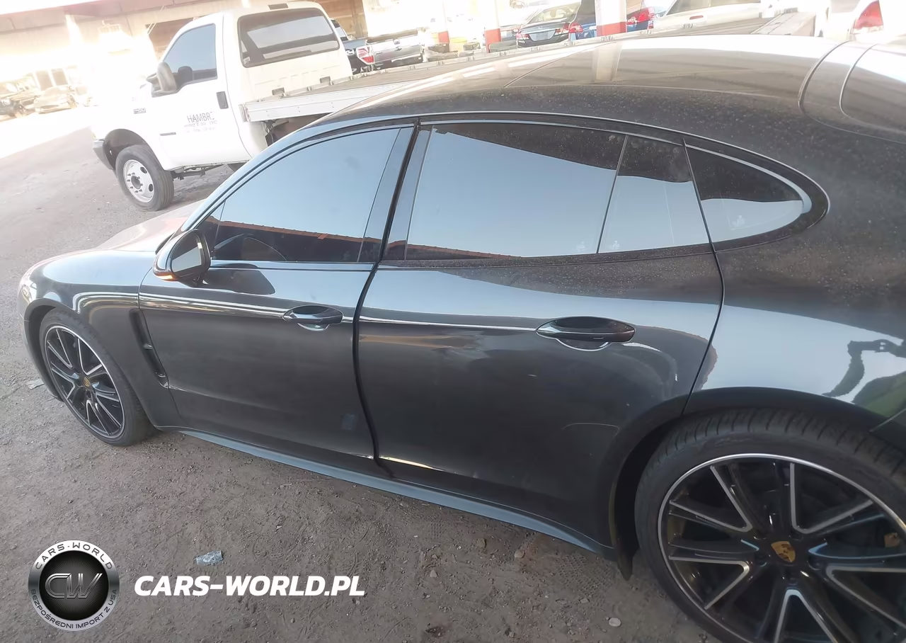 2018 Porsche Panamera 4 VIN:WP0AA2A79JL105094 - 13