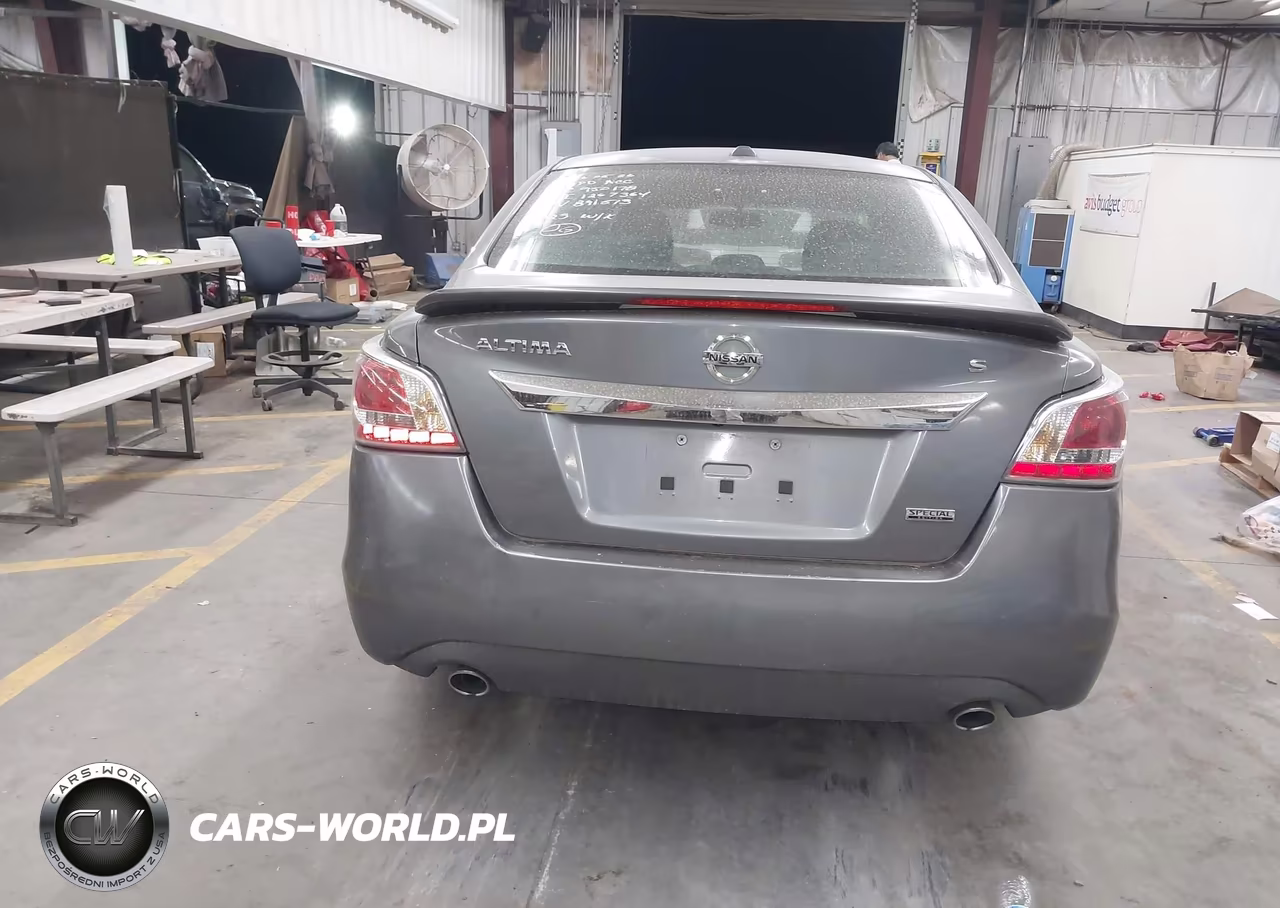 2015 Nissan Altima 2.5 S VIN:1N4AL3AP7FN891513 - 16