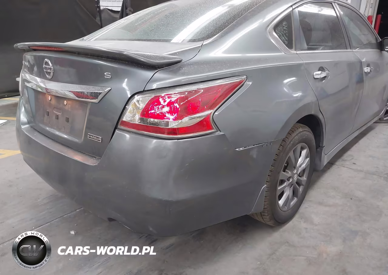 2015 Nissan Altima 2.5 S VIN:1N4AL3AP7FN891513 - 6