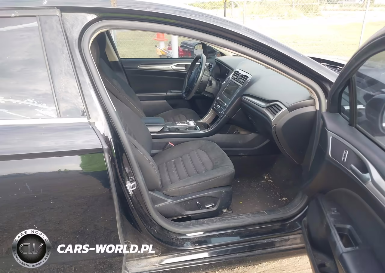 2018 Ford Fusion Se VIN:3FA6P0HD7JR267236 - 5