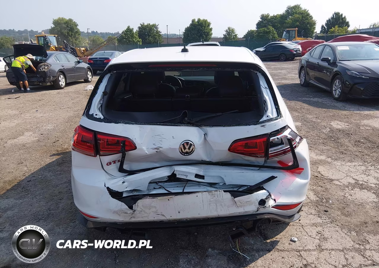 2015 Volkswagen Golf Gti 2.0T Se 4-Door VIN:3VW4T7AU0FM084567 - 16