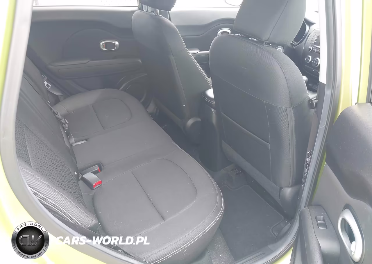 2015 Kia Soul + VIN:KNDJP3A53F7815367 - 8