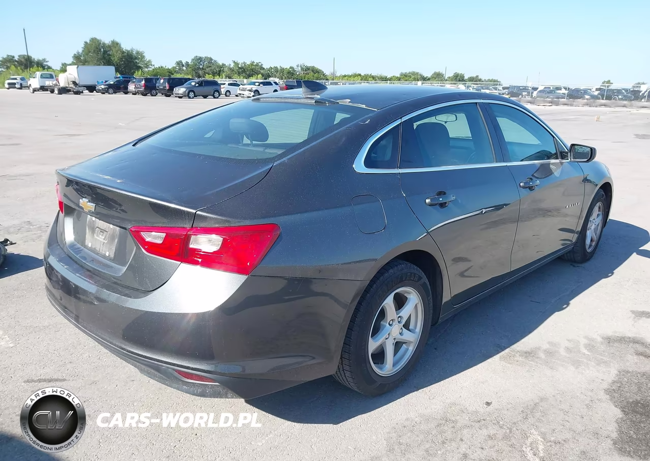 2017 Chevrolet Malibu Ls VIN:1G1ZB5ST7HF163106 - 4