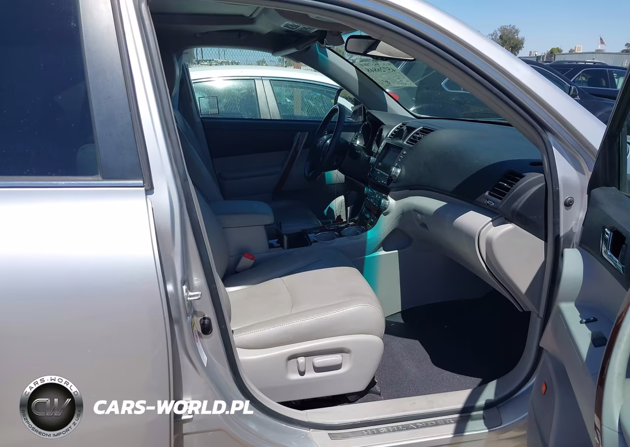 2012 Toyota Highlander Limited V6 VIN:5TDYK3EH3CS077914 - 5