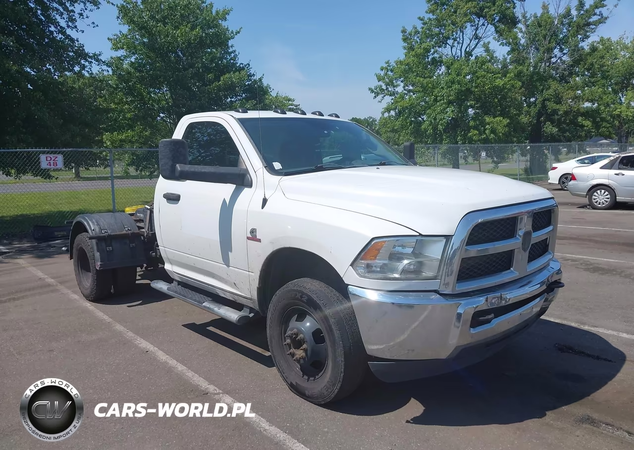 2014 Ram 3500 Chassis Tradesman-Slt