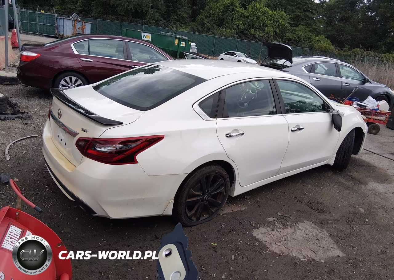 2017 Nissan Altima 2.5 Sr VIN:1N4AL3AP5HC199149 - 4