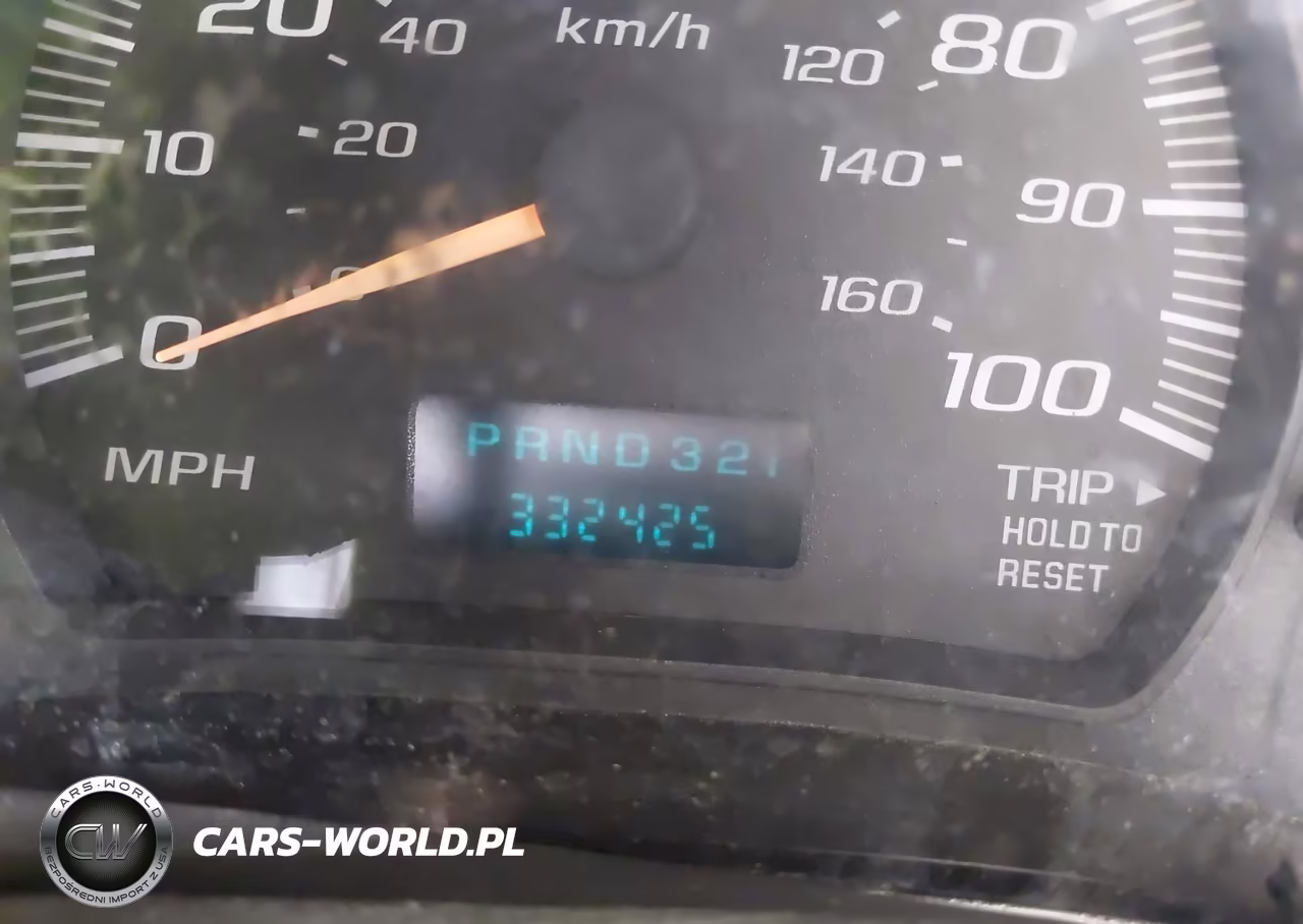 2003 Chevrolet Express Cargo Van VIN:1GCHG39U831126997 - 15