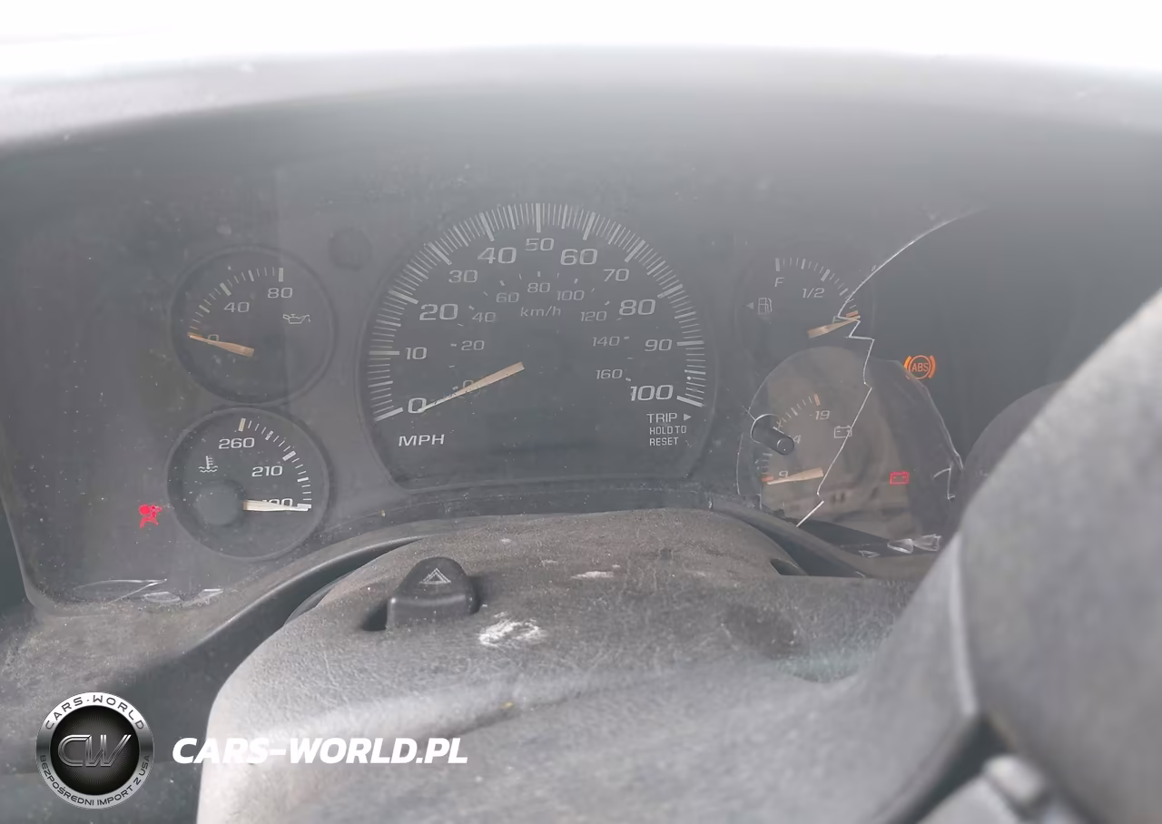 2003 Chevrolet Express Cargo Van VIN:1GCHG39U831126997 - 7