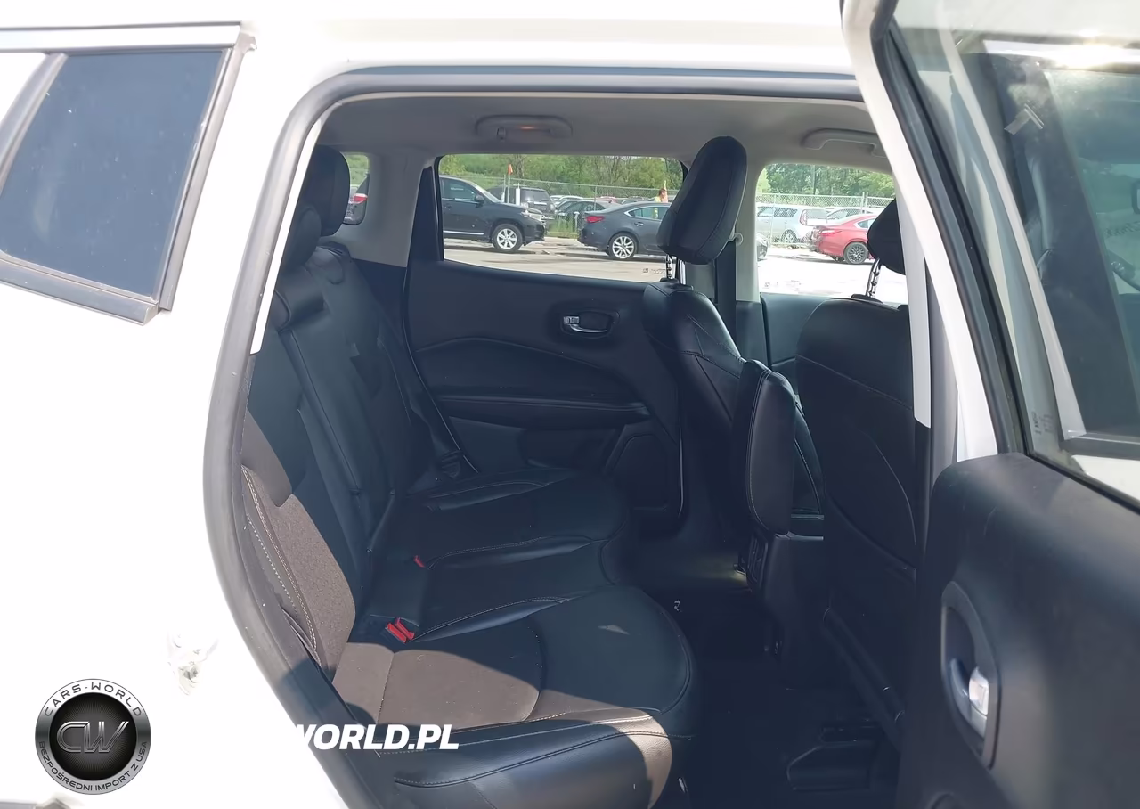 2020 Jeep Compass Latitude 4X4 VIN:3C4NJDBB1LT230565 - 8