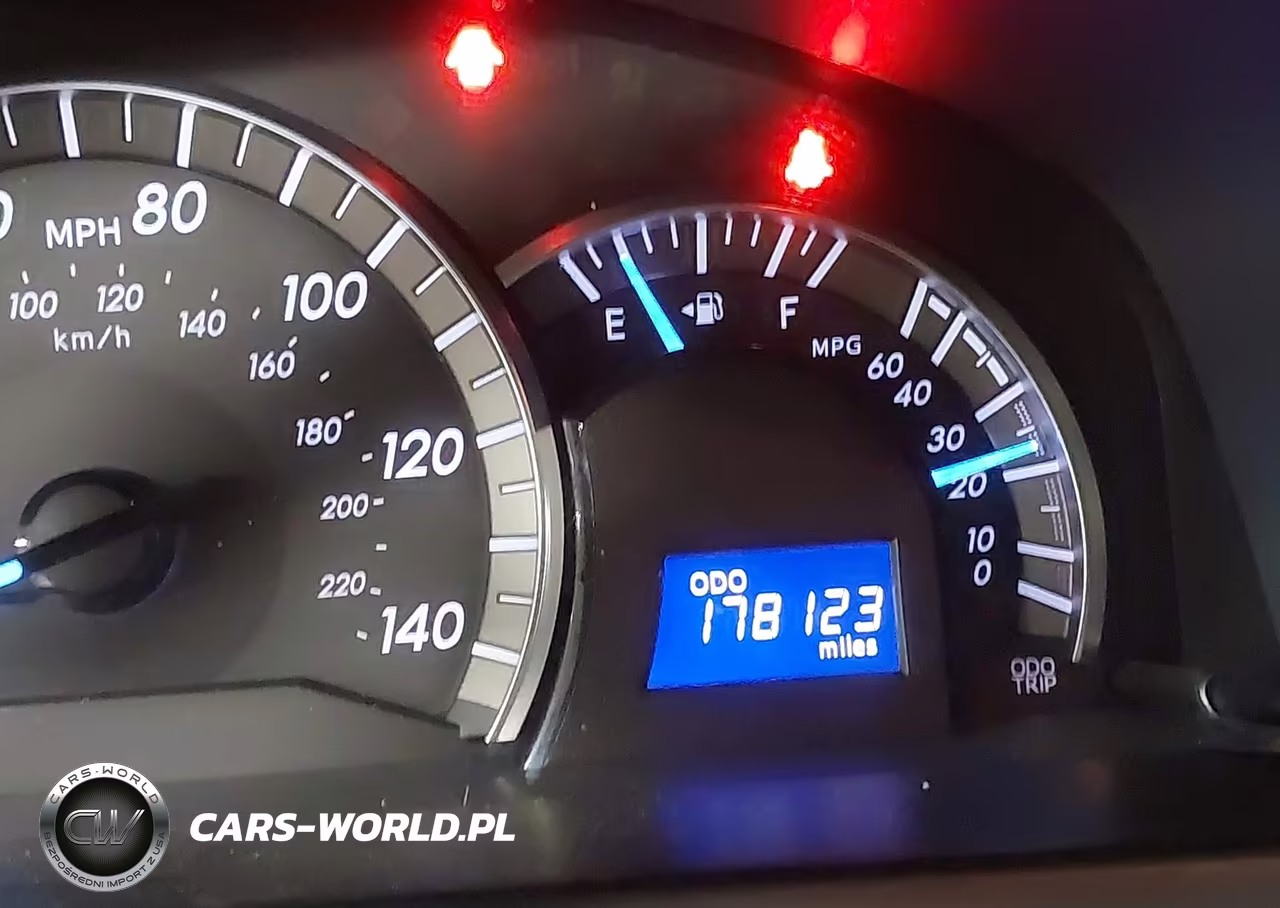 2014 Toyota Camry Se VIN:4T1BF1FK4EU738241 - 16