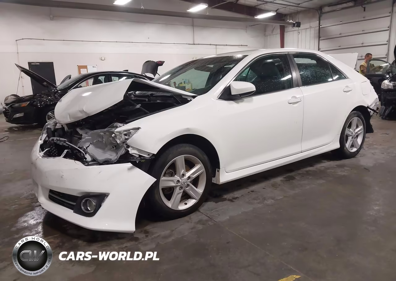 2014 Toyota Camry Se VIN:4T1BF1FK4EU738241 - 2