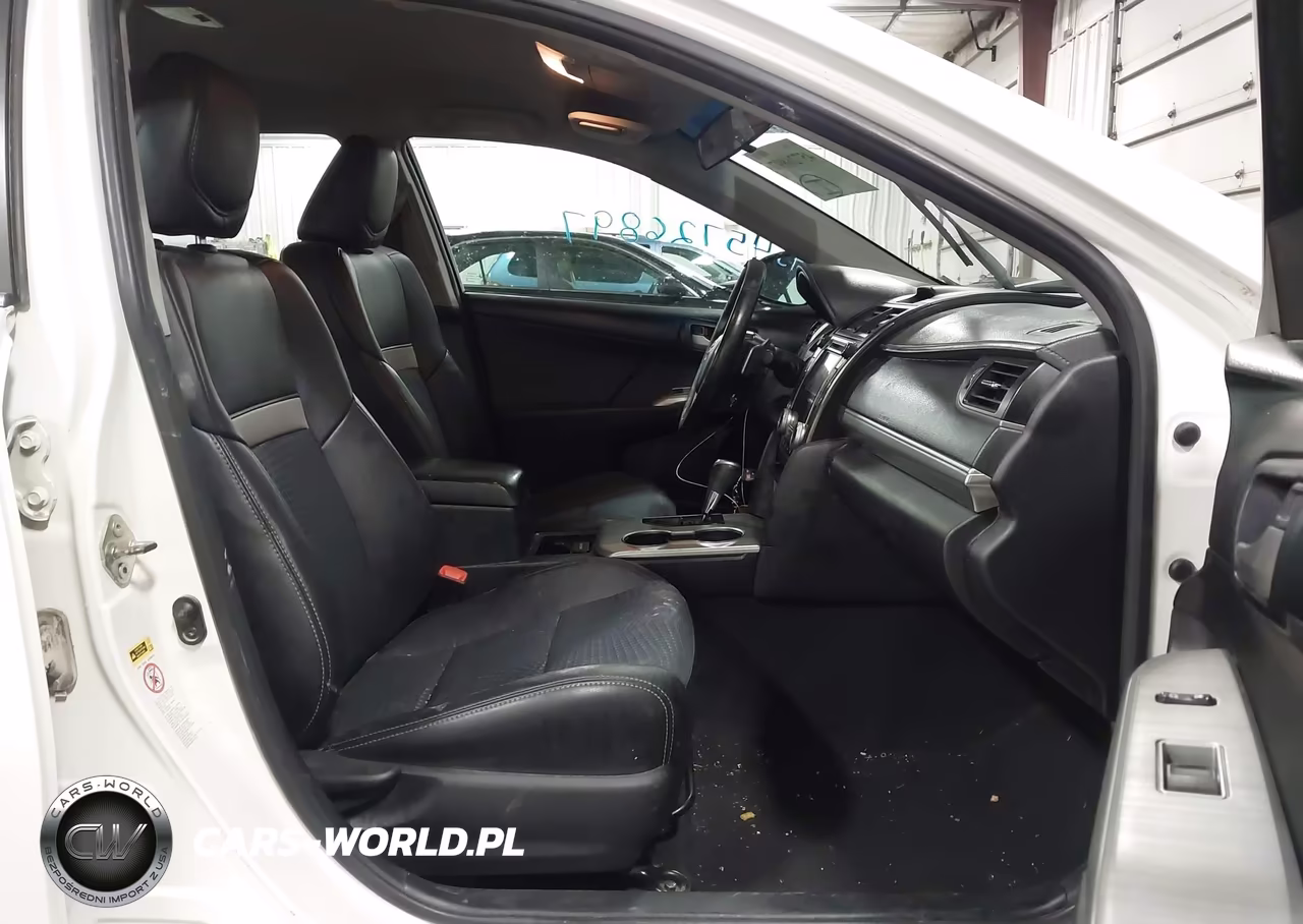 2014 Toyota Camry Se VIN:4T1BF1FK4EU738241 - 5