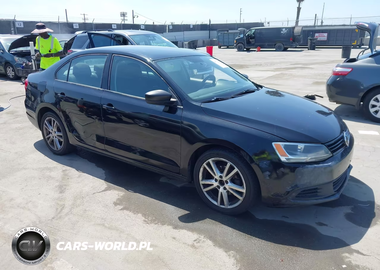 2013 Volkswagen Jetta 2.0L S VIN:3VW2K7AJ8DM300937 - 1