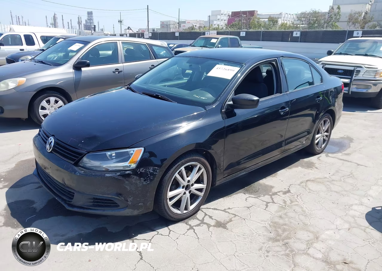 2013 Volkswagen Jetta 2.0L S VIN:3VW2K7AJ8DM300937 - 2