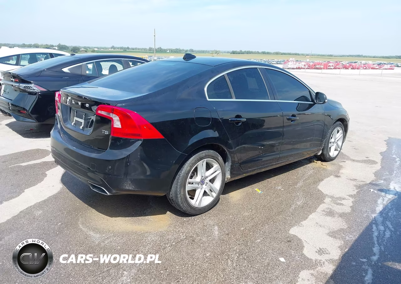 2015 Volvo S60 T5 Premier VIN:YV126MFK1F2338375 - 4