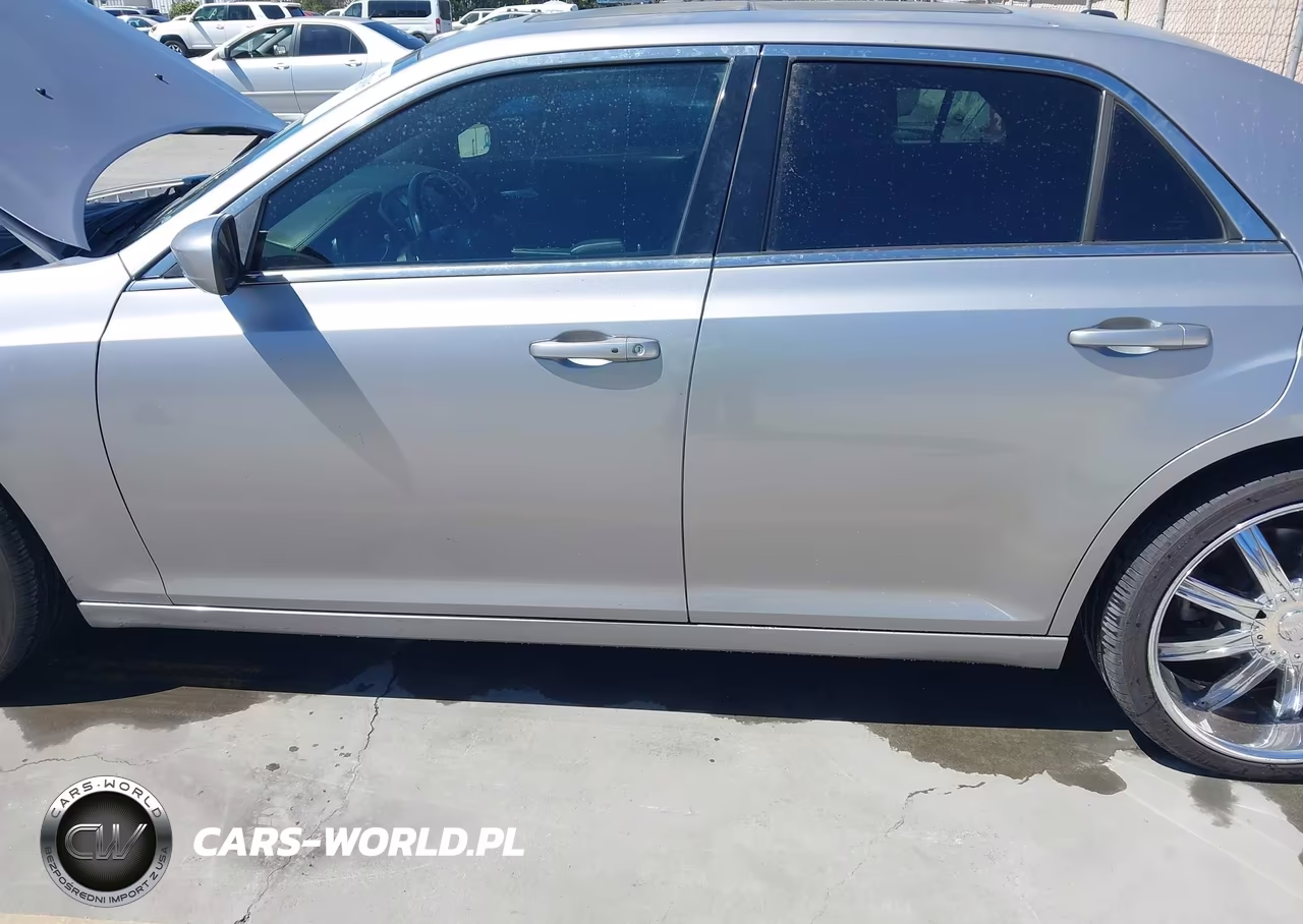 2013 Chrysler 300 300S VIN:2C3CCABG8DH641066 - 6