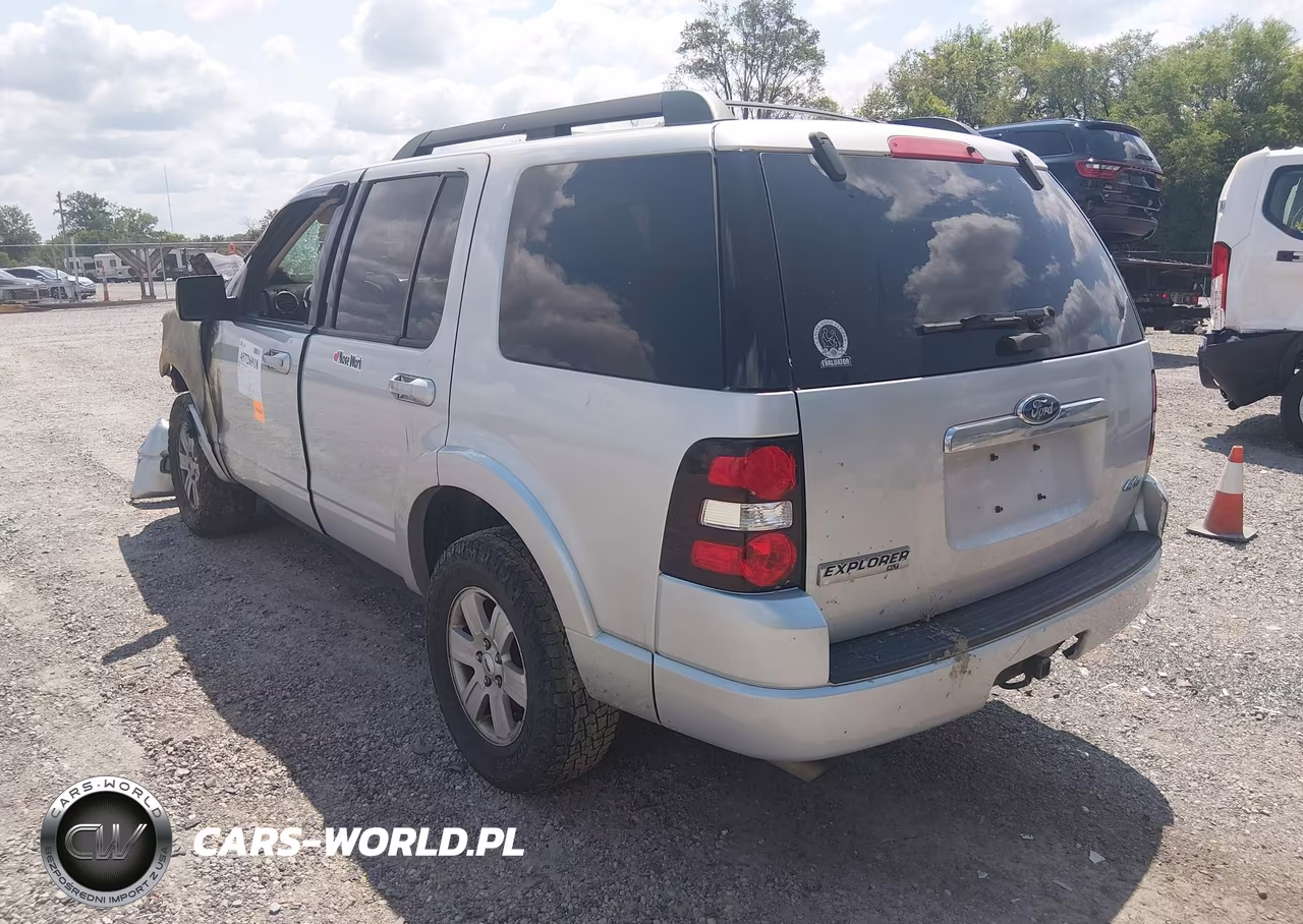 2010 Ford Explorer Xlt VIN:1FMEU7DE7AUA76409 - 3