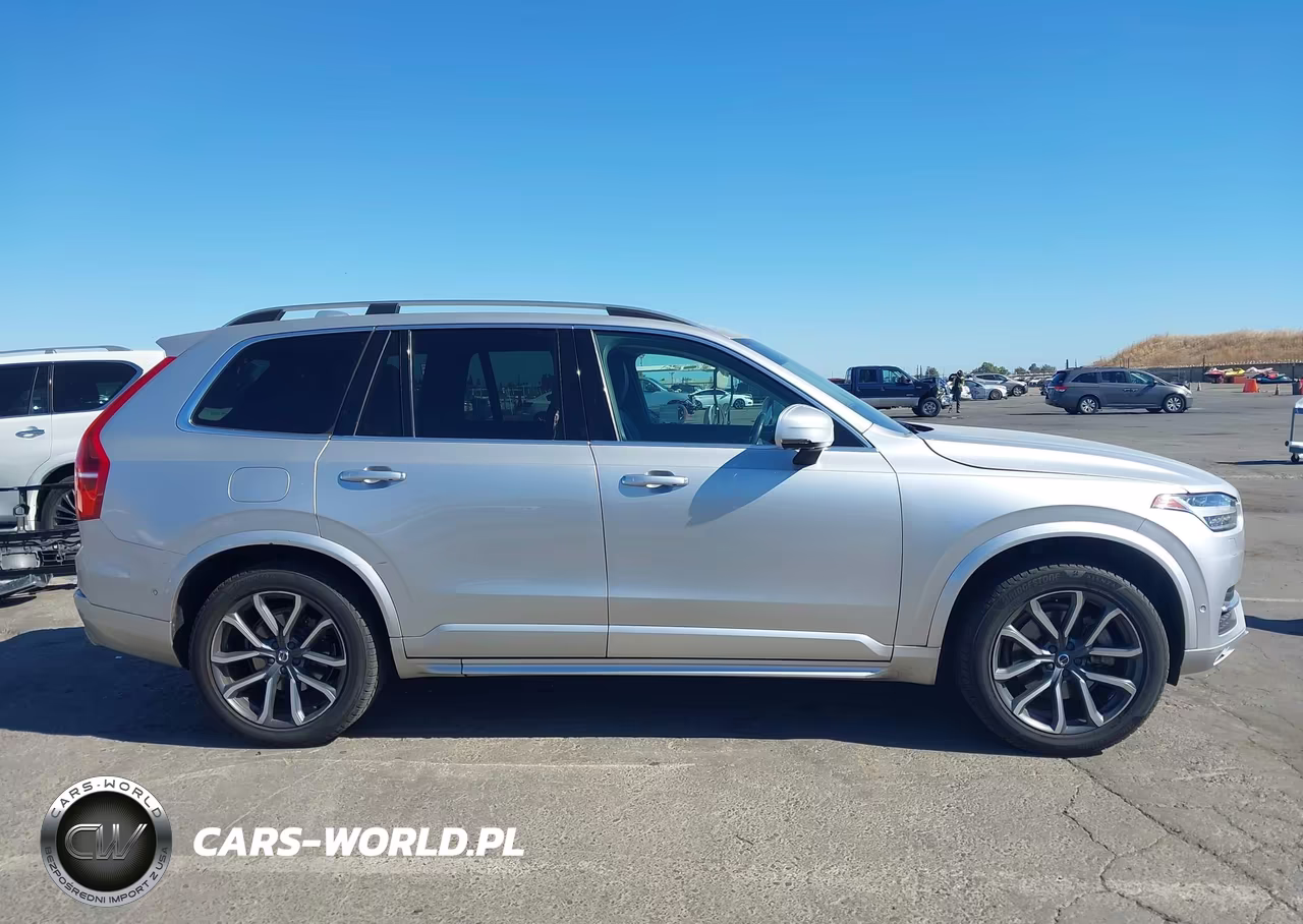 2017 Volvo Xc90 T6 Momentum VIN:YV4A22PK4H1181950 - 13