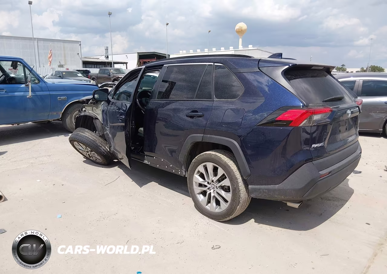 2021 Toyota Rav4 Xle Premium VIN:2T3C1RFV9MW184969 - 3