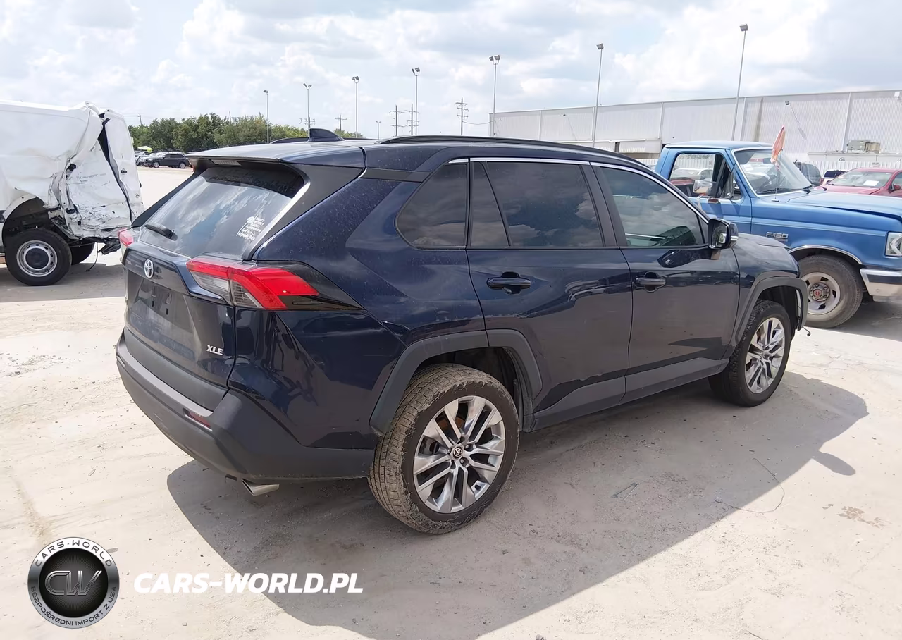 2021 Toyota Rav4 Xle Premium VIN:2T3C1RFV9MW184969 - 4