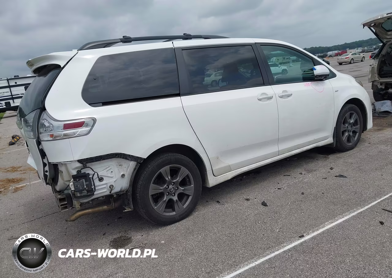 2020 Toyota Sienna Se Premium VIN:5TDEZ3DC4LS239831 - 4