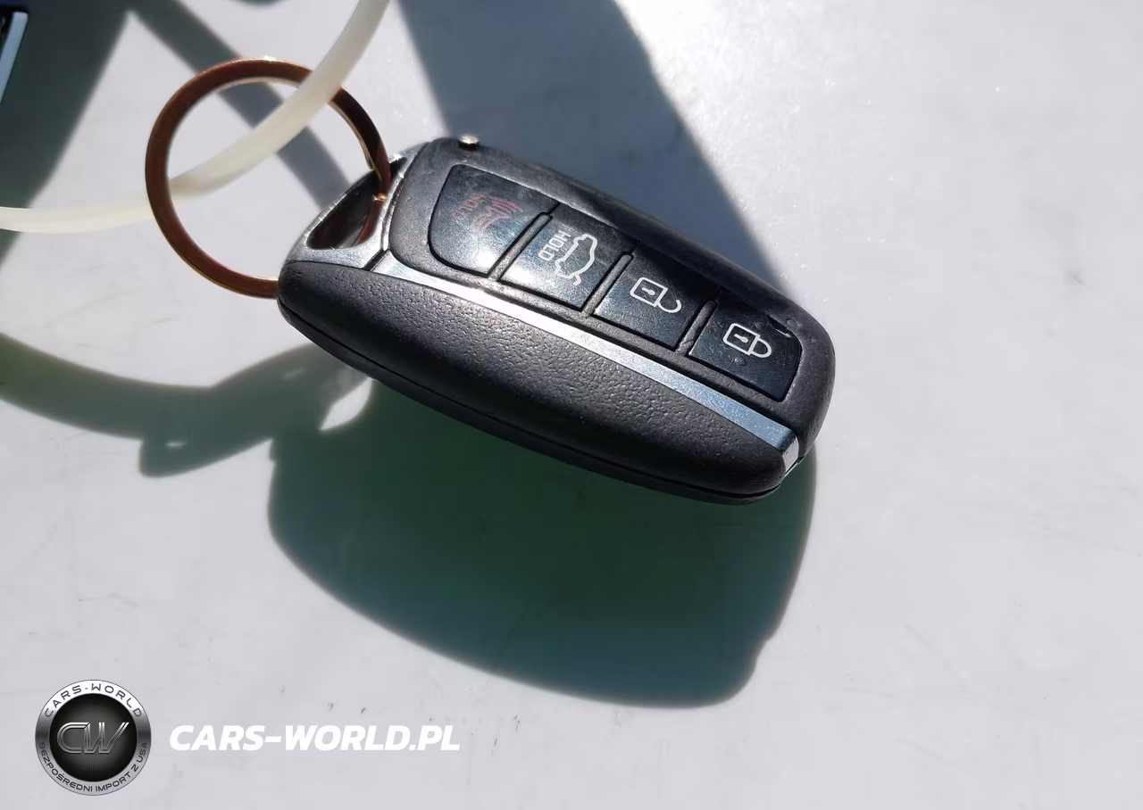 2017 Hyundai Azera VIN:KMHFG4JGXHA591366 - 11