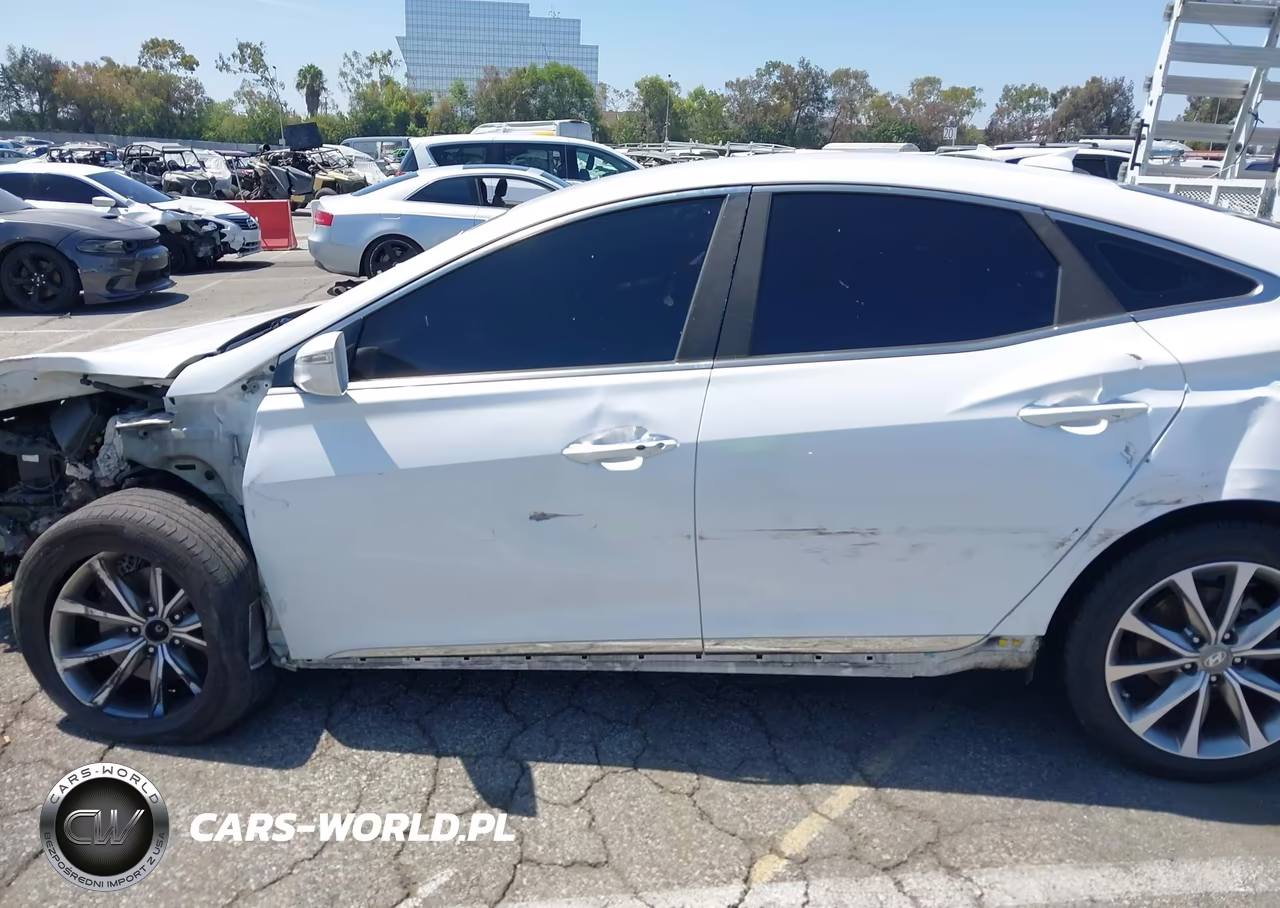 2017 Hyundai Azera VIN:KMHFG4JGXHA591366 - 15