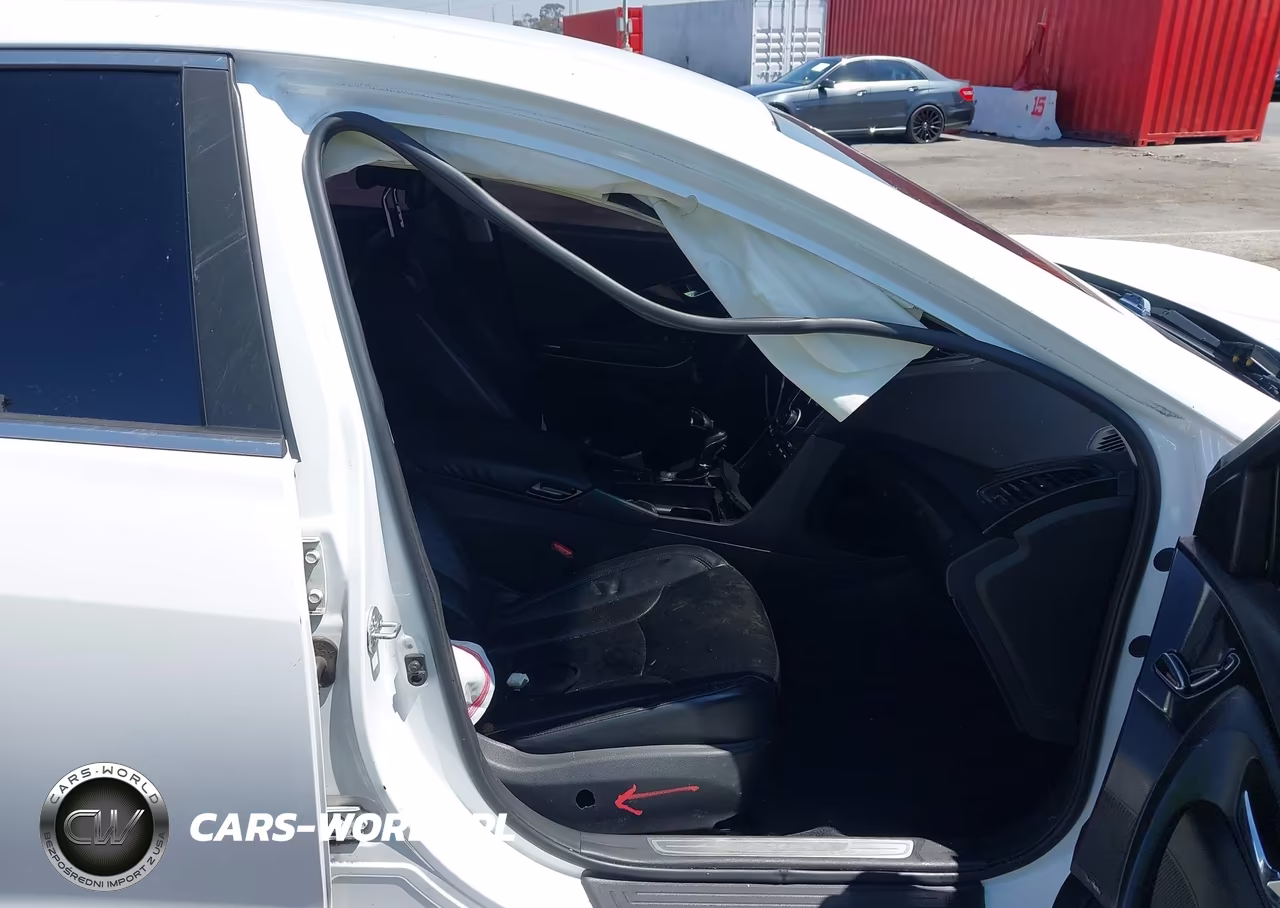 2017 Hyundai Azera VIN:KMHFG4JGXHA591366 - 5