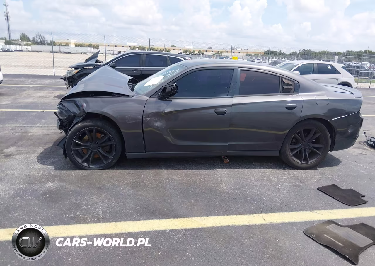 2015 Dodge Charger R-T VIN:2C3CDXCT4FH745620 - 15