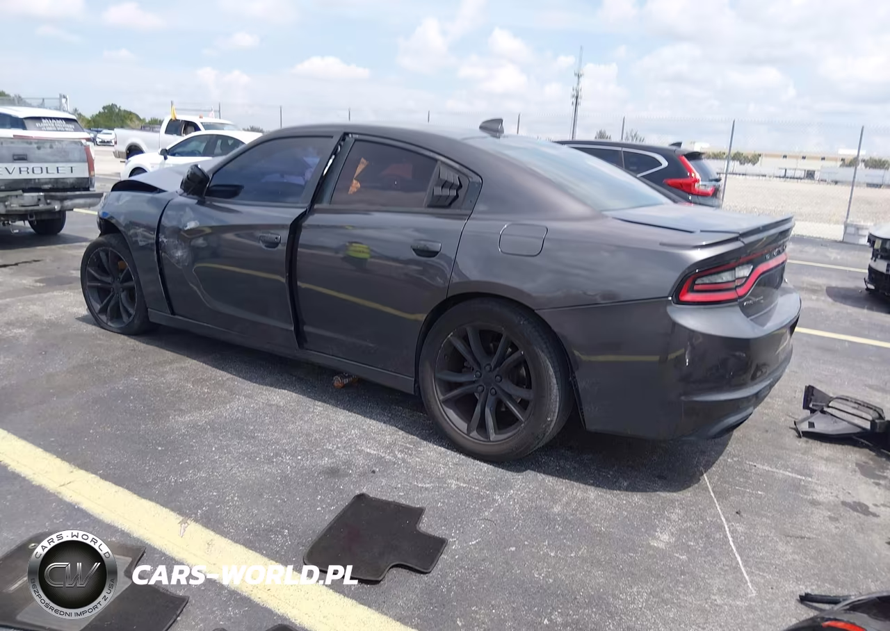 2015 Dodge Charger R-T VIN:2C3CDXCT4FH745620 - 3