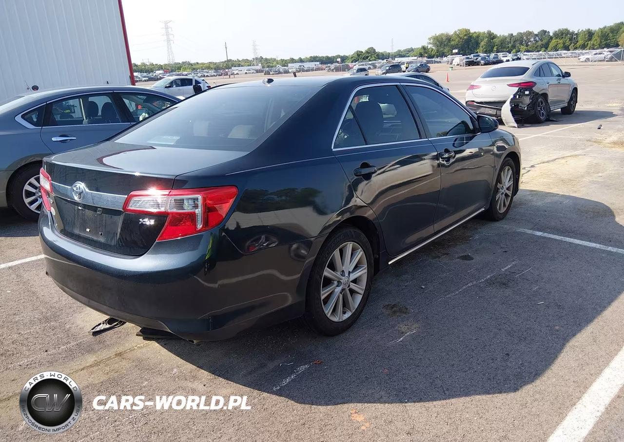 2012 Toyota Camry Xle VIN:4T4BF1FK1CR250836 - 4