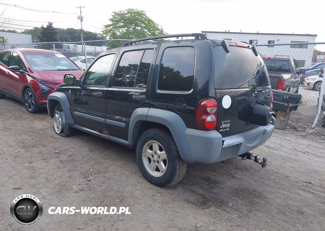 2005 Jeep Liberty Sport VIN:1J4GL48KX5W711982 - 3