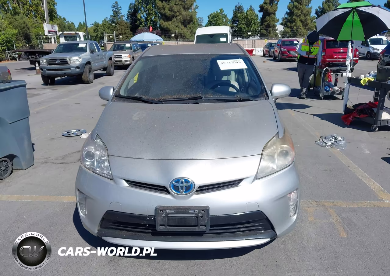2013 Toyota Prius Two VIN:JTDKN3DU4D0343697 - 12