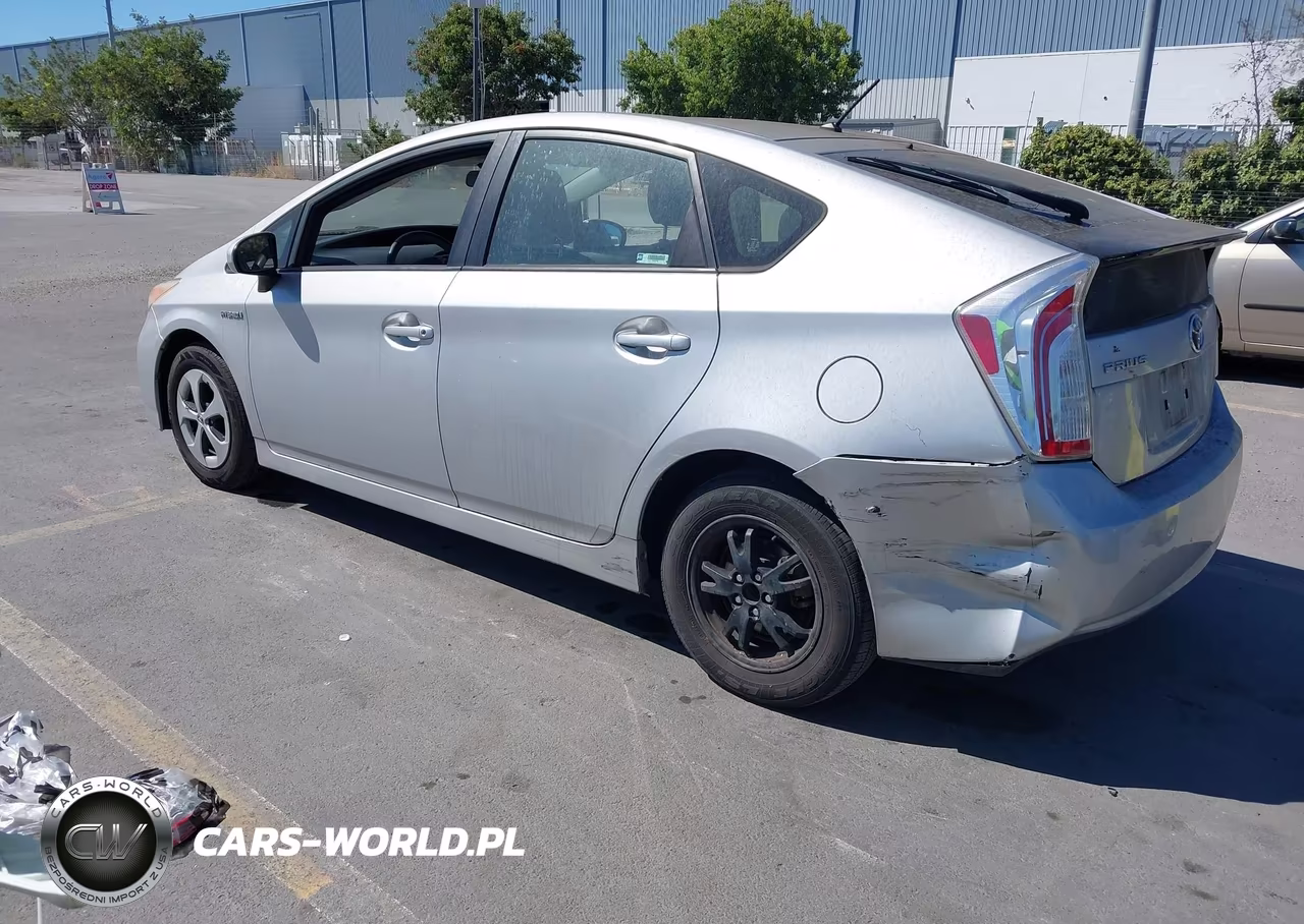 2013 Toyota Prius Two VIN:JTDKN3DU4D0343697 - 3
