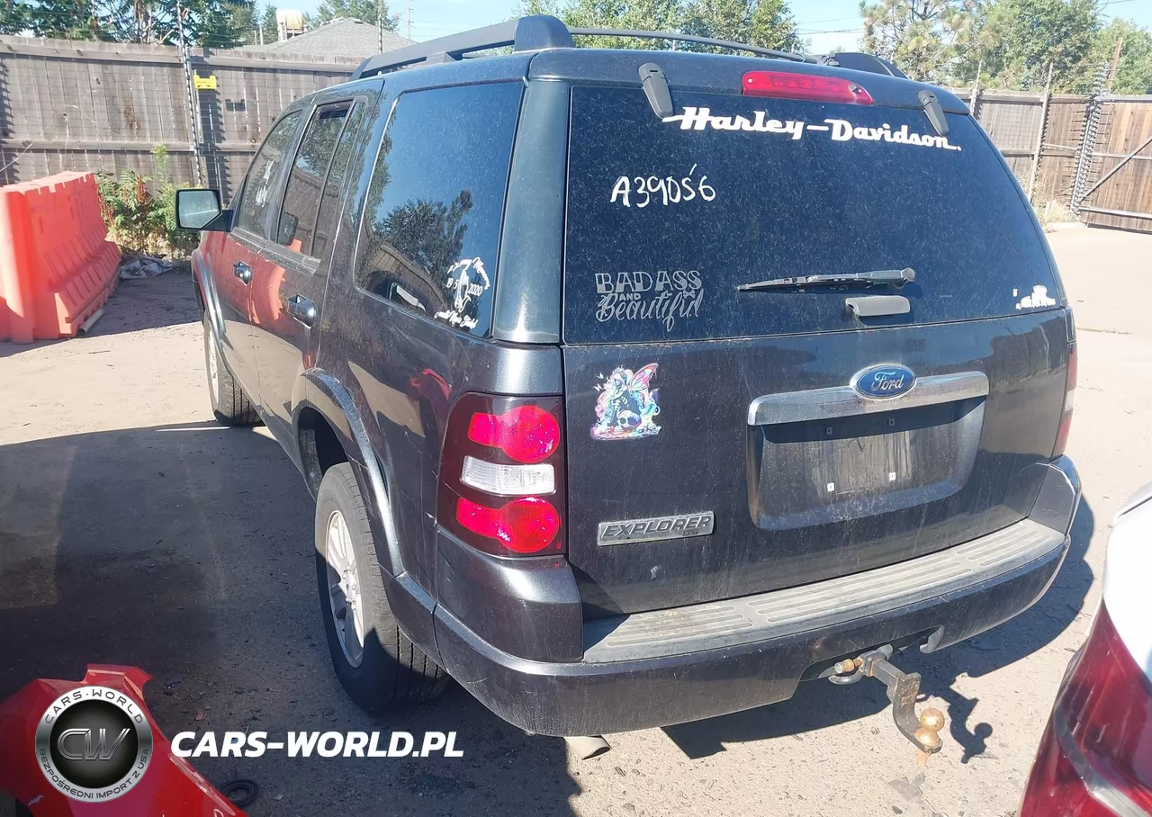 2010 Ford Explorer Xlt VIN:1FMEU6DEXAUA39056 - 3